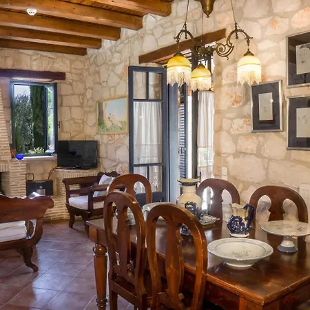 Nephos Holiday home